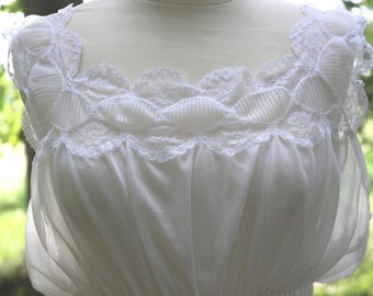 70s Sheer White Nightgown Lace Ruffle Elastic Waist authentic Vintage European Coquette Fairycore Cottagecore Slip Dress Maxi Sleepwear