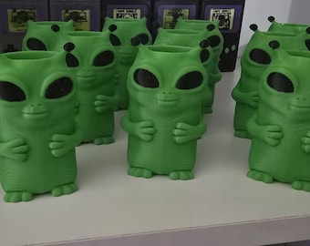 Funda de encendedor de alienígena verde