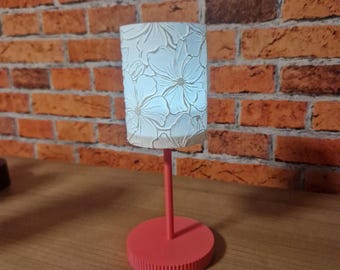 3D-Druck LED Tischleuchte mit Blumen Relief Florales Windlicht aus PLA Romantische Tischdeko Gemütliches Stimmungslicht