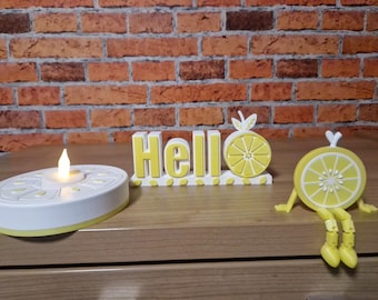 Zitronen Deko-Set 3-teilig – "Hello" Schriftzug, LED-Teelichthalter & Sitzfigur – Sommerliche Tischdeko aus PLA, Gelb/Weiß