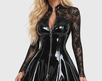 Minivestido de PVC con efecto mojado y mangas de encaje / Conjunto ajustado para salir de fiesta