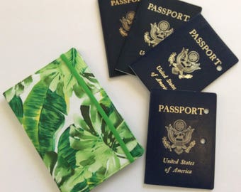 Family Passport Holder,  Holds 2, 4 or 6 Passports, Palm Leaf Plant Fabric, Tropical Green, International Travel Accessory, Beach Vacation
