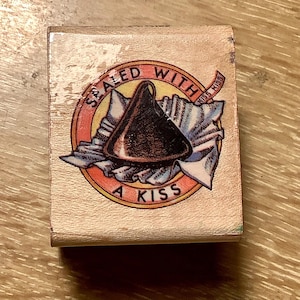 オールナイトメディアのSealed With A Kissゴム印 中古