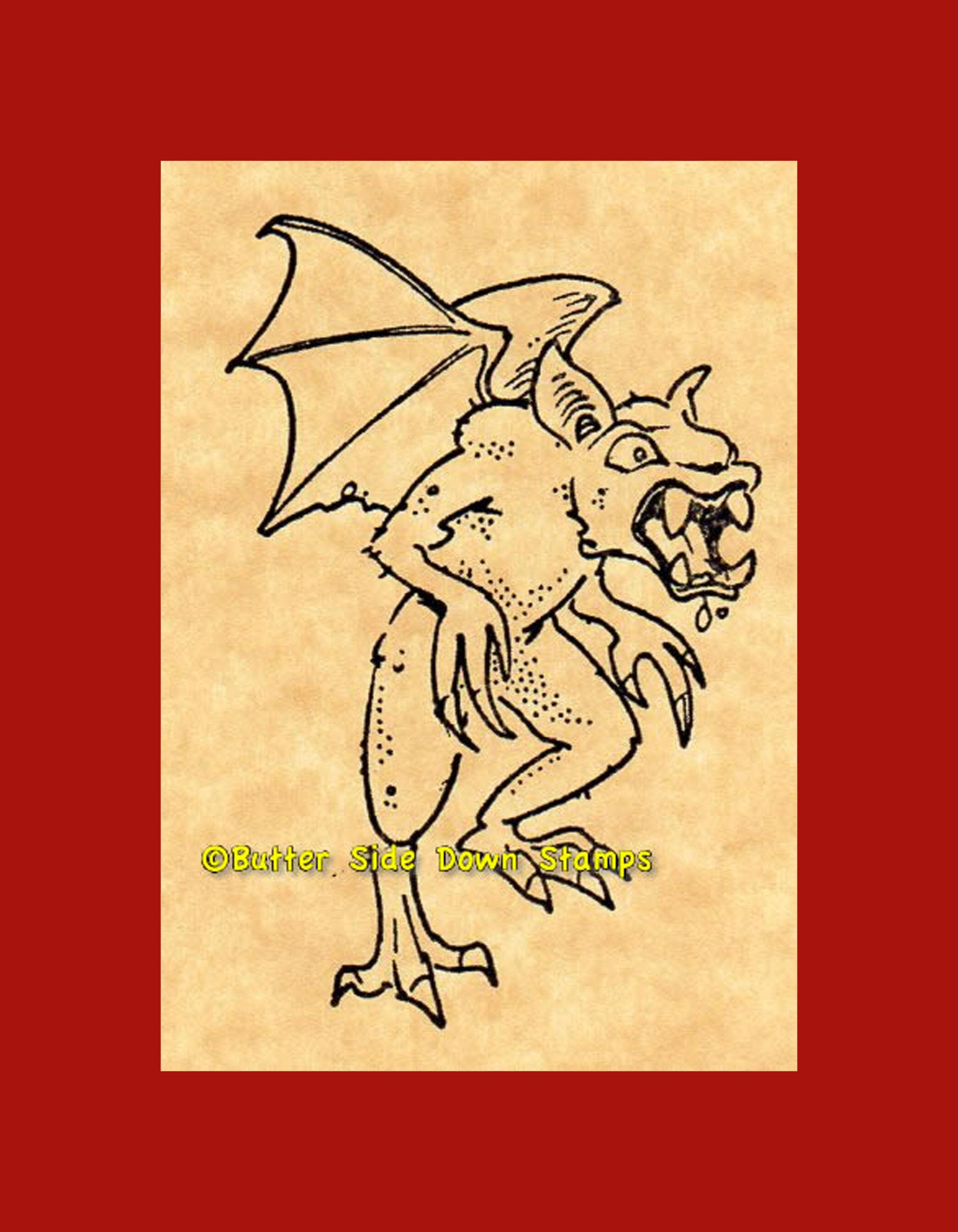 Spitting Notredame Gargoyle Statue - Museum Replicas Collection