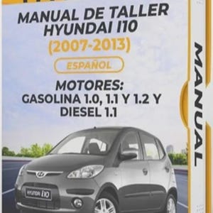 Op de afbeelding: Een Spaanstalige werkplaatshandleiding voor de Hyundai i10 (2007-2013). De omslag toont het Hyundai-logo en een zilverkleurige hatchback. Het bevat informatie over benzine- en dieselmotoren.