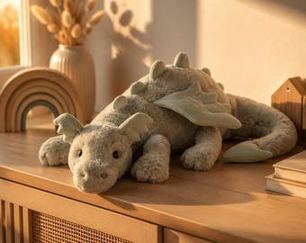 Jellycat Sage Grüner Drache Plüschtier, weiches Fantasy Kuscheltier, mythisches Dekor