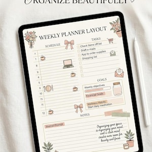 Op de afbeelding: Een digitale planner lay-out op een tablet met een witte stylus. De planner heeft een wekelijkse planning, takenlijst en doelen sectie met bloemen en strik accenten. Tekst bevat "Organiseer Mooi" en "Wekelijkse Planner Lay-out".