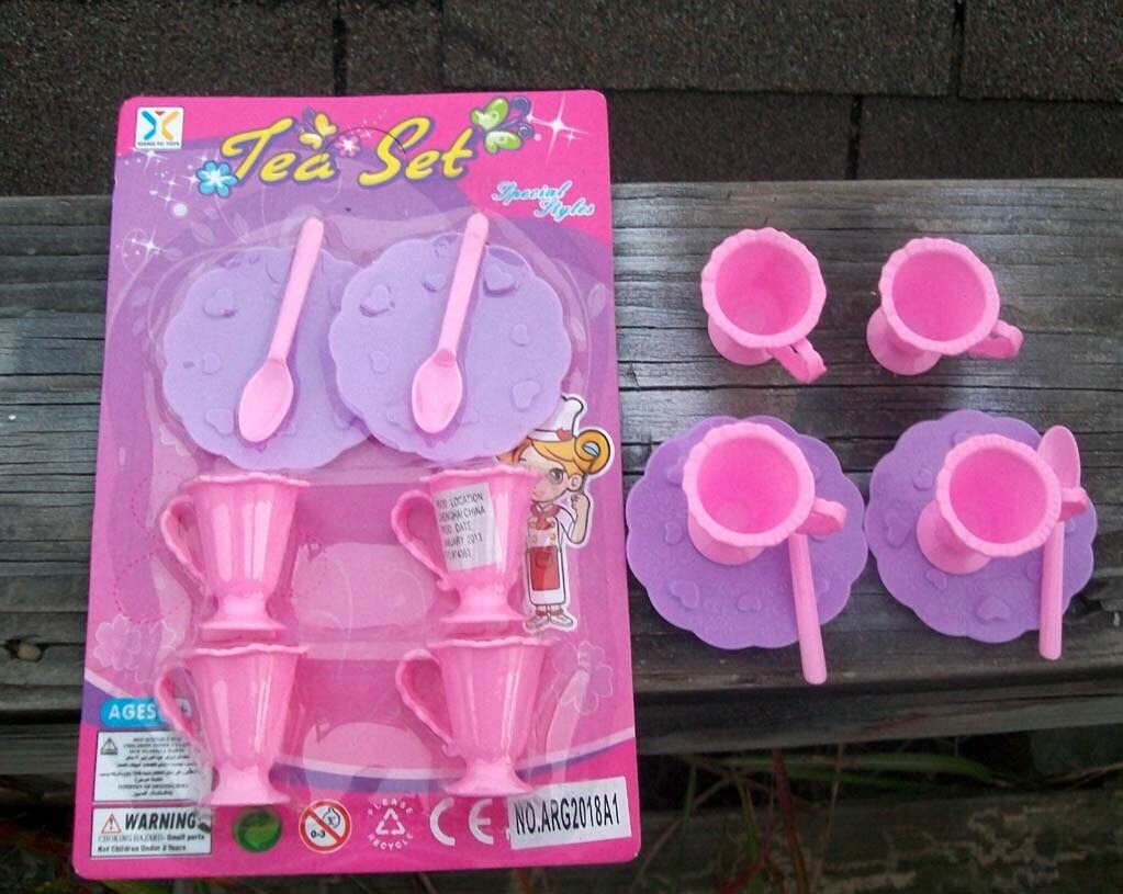 dolls tea set