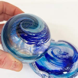 Cremation glass, memorial glass, ashes in glass, ashes keepsakes, cremation glass memorial, memorial urn, urns loss, pet memorial