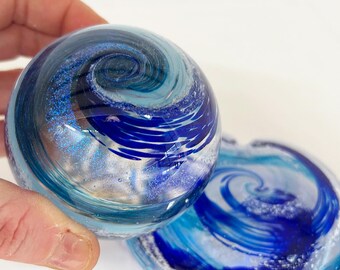Cremation glass, memorial glass, ashes in glass, ashes keepsakes, cremation glass memorial, memorial urn, urns loss, pet memorial