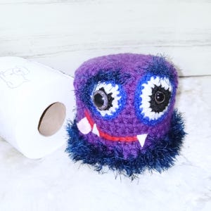 MONSTER 010, toilet paper hat lilac and blue Toilet roll hat,