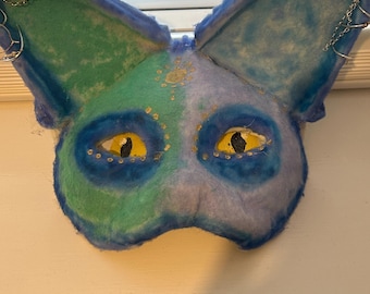 Máscara de gato estilo therian con temática gay