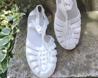White Gel Shoes Plastic Shoes Rubber Shoes Jelly Shoes 90s Sandals Vintage Sandals Size Eu 37 Uk 4 Us 6 Gelly Recycled Plastic Summer Shoes Etsy UK