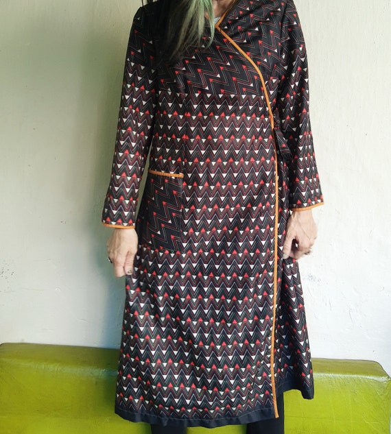 Triangle walks - Vintage Abstract Housecoat//60s