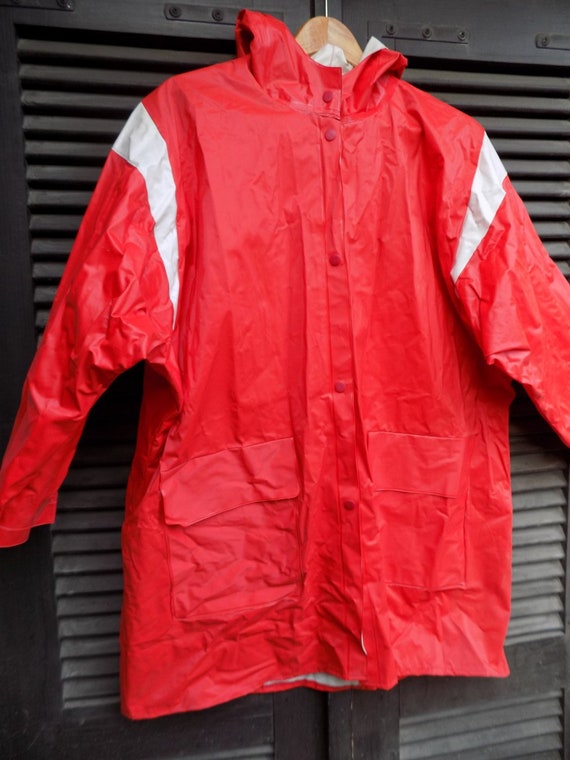 Red Raincoat- Jugoplastika Raincoat, Yugoslavia 19