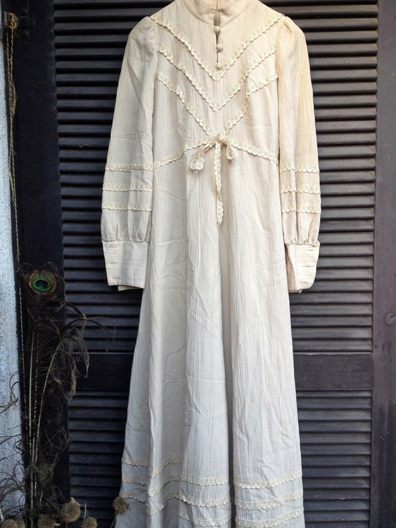 Vintage Wedding dress/Ivory VNTG Dress/Romantic B… - image 5