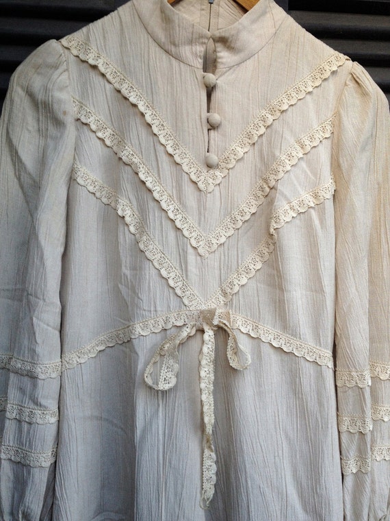 Vintage Wedding dress/Ivory VNTG Dress/Romantic B… - image 1