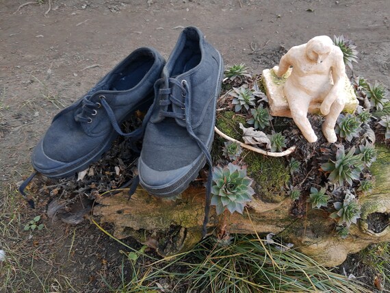 VNTG Black Canvas Shoes//90's Fashion Canvas Men's