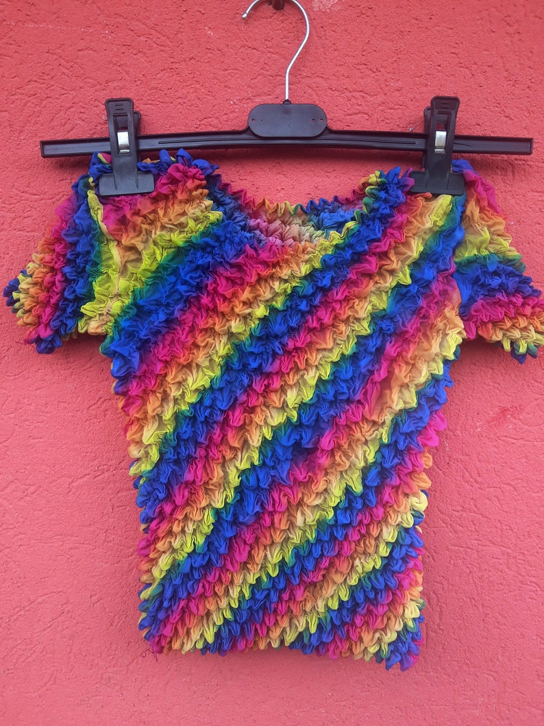 stretchy shirt from the 90s