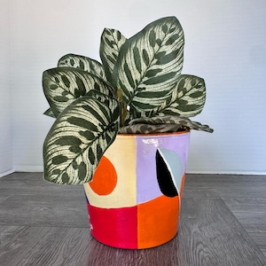 Abstrakter Terrakotta Blumentopf, Handbemalt Orange Lavendel Rot Color Block Modern Pot | Einweihungsgeschenk