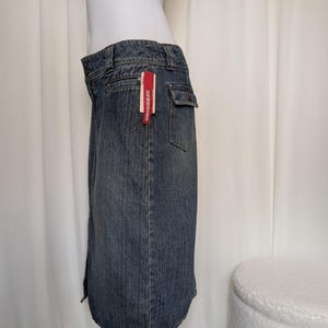 Falda vaquera midi estilo gorpcore vintage de Unionbay, nueva con etiquetas, talla UK 10-12 (WU-SkrT-10-BIU-12)