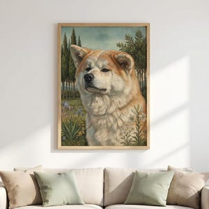 Könnte beinhalten: Ein gerahmter Druck eines Akita-Hundes, der ein detailliertes Porträt mit hellbraunem und weißem Fell zeigt. Das Kunstwerk ist vor dem Hintergrund eines Zauns, Bäumen und blauem Himmel platziert und schafft eine ruhige, natürliche Szene. Der Druck hängt über einem beigen Sofa.