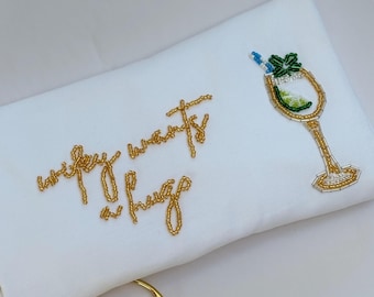 Top de novia con cuentas, camiseta de novia bordada, conjunto para despedida de soltera, camiseta para futura novia, camiseta blanca, top para el fin de semana de despedida de soltera, conjunto para la luna de miel