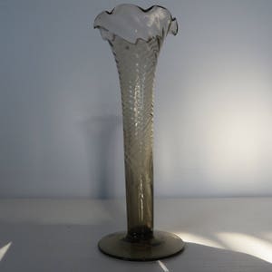 Apex Bubbled Glass Flower Vase