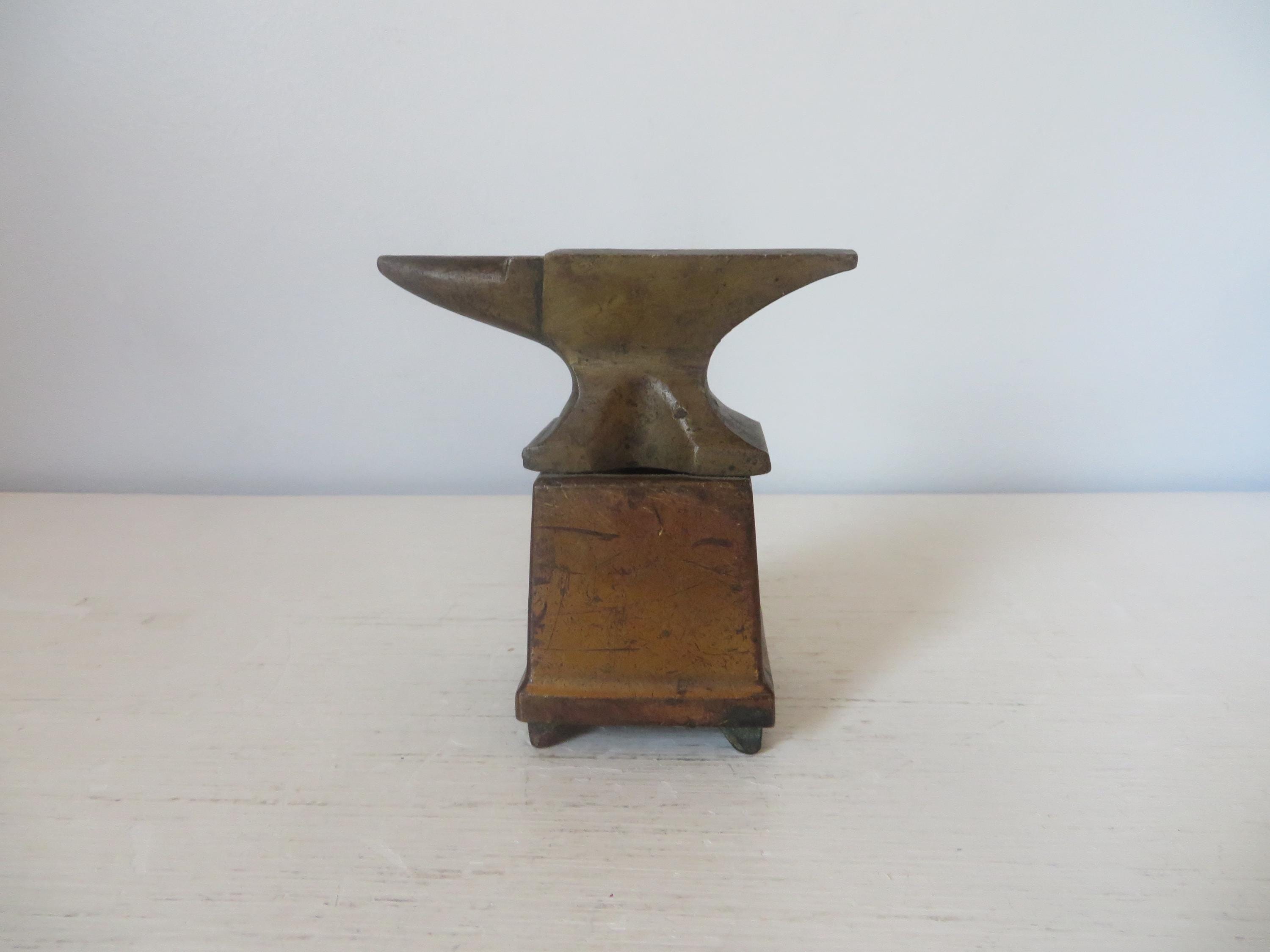 アンティーク雑貨 Set of 2 Vintage Anvil Miniature Vintage Miniature Anvil - Etsy