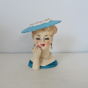 Vintage Napcoware Lady Head Vase - 1950s - Number C3307 - Pearl Earrings And Necklace - Vanity Decor - Vintage Planter
