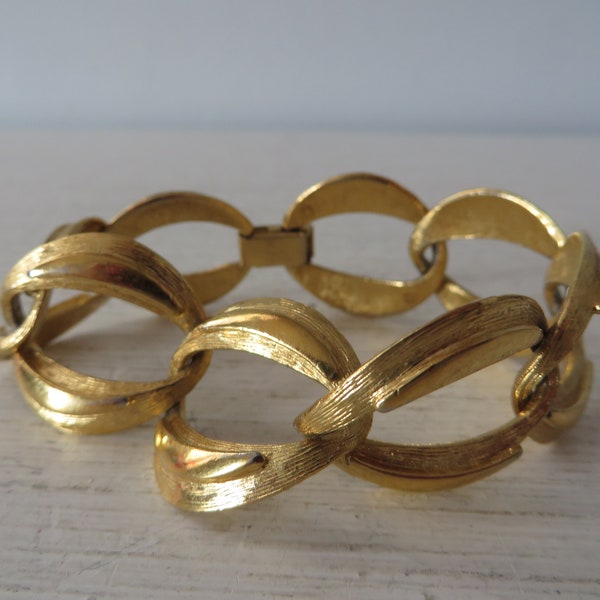 Vintage Napier Gold Bracelet - 1960s Costume Jewelry - Chunky Link Gold Plated