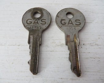 Vintage Pair of GAS Keys - Briggs and Straton - American Auto Keys
