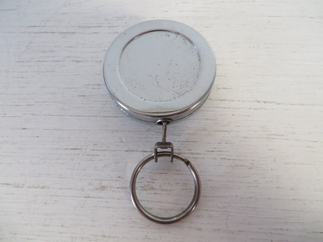 Vintage Belt Clip Key Chain - 20 Inch Retractable Pull Chain - Etsy