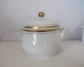 Vintage Mitterteich Bavaria 3 QT Soup Tureen