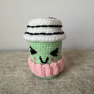 Virkad kaffe-amigurumi
