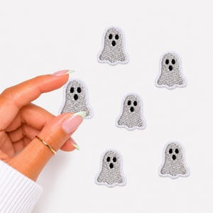 Mini Ghost Iron-On Patches, Embroidered DIY Accessories, Halloween Theme