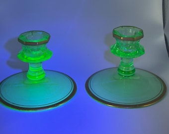 Vintage uranljusstakar par guldkantade klassiska Glower 7,5 cm x 13,5 cm