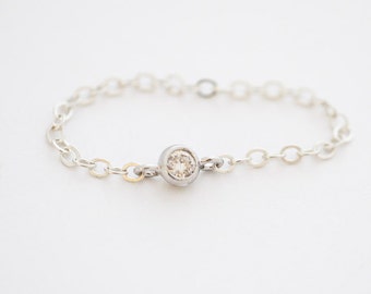 delicate ring // delicate sterling silver chain ring and tiny cz diamond, tiny silver ring, thin silver ring, simple silver cz ring