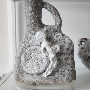 Vaso in cemento fatto a mano, portapenne in cartapesta, decorazione rustica da scrivania, fioriera in stile antico, oggetto d'arte scultoreo, regalo per la casa in stile primitivo