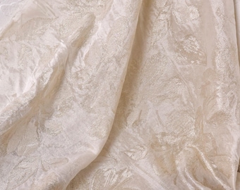Pearlescent Champagne Gold Lurex Jacquard Organza Fabric – Lightweight Bridal Gowns