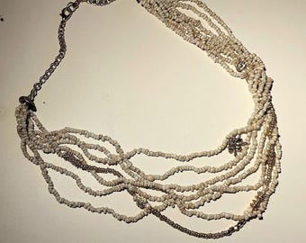 Collana di perle a più fili