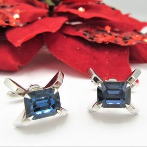 Vintage Hickok Cufflinks: Blue Faceted Glass, Silver Tone