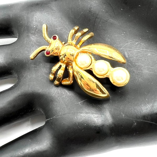 Pearl Bee Brooch, Signed ROMAN, 3 Faux Pearls, 1 1/2 Inch Long, Red Rhinestone Eyes, Gold Tone Setting