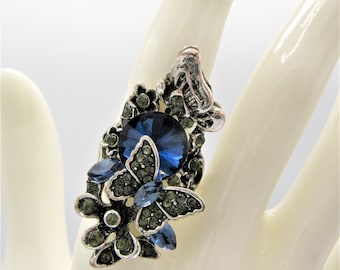 Blue Rivoli Stone Cocktail Ring, Marcasite Butterfly Highlights, Size 8 Vintage Ring