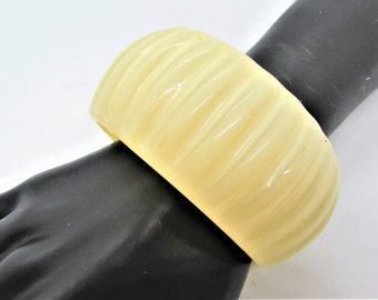 White Ridged Bangle, 1 1/2 inch Wide Thick Lucite Bangle, Statement Bracelet