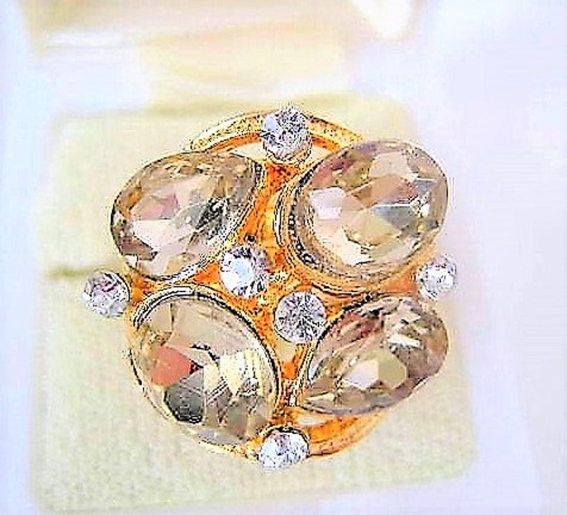 Size 8 Adjustable Glass Cocktail Ring Smokey Gray Glass Cabochons Gold Tone Setting