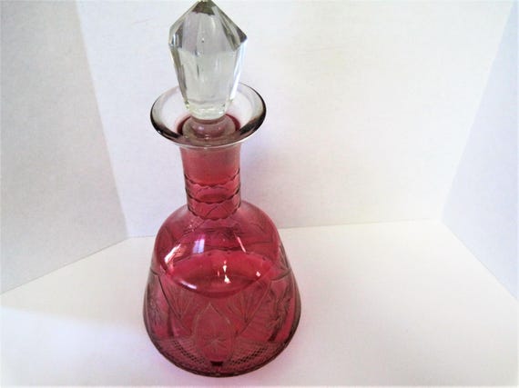 Cranberry Etched Decanter, Glass Cordial Decanter, 11 Inches tall, Collectible Cranberry Glass