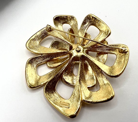 TRIFARI Gold Flower Brooch, 60's Crown Trifari, 3… - image 7