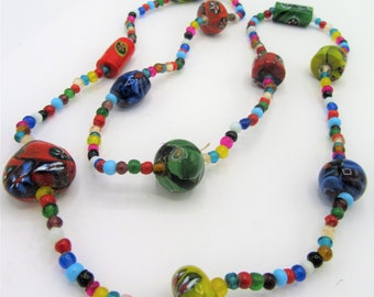 Vintage Lampwork Art Glass Bead Necklace: Chunky Floral Design