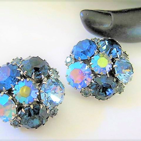 Blue Rhinestone Earrings, Unsigned Weiss, 1 Inch Cluster Rhinestones, Vintage Clip Ons